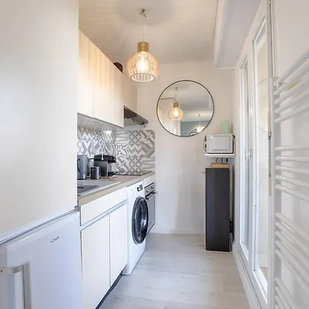 A Avec Balcon Et Vue Mer, 4 Personnes - Fr-1-788-46 * Cabourg